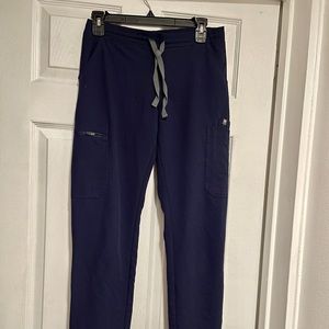 FIGS Women’s Yola Skinny Scrub Pants